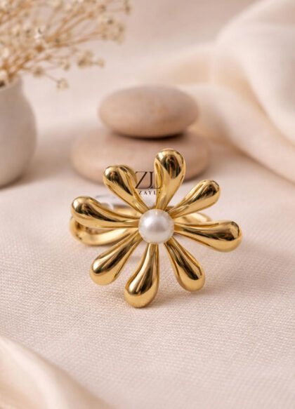 Golden Daisy Pearl Ring