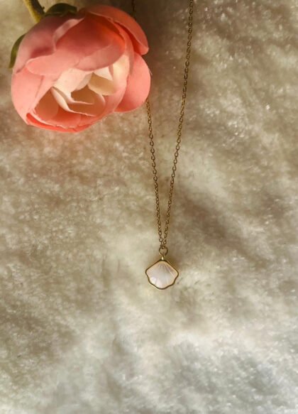 Blush Shell Neckchain